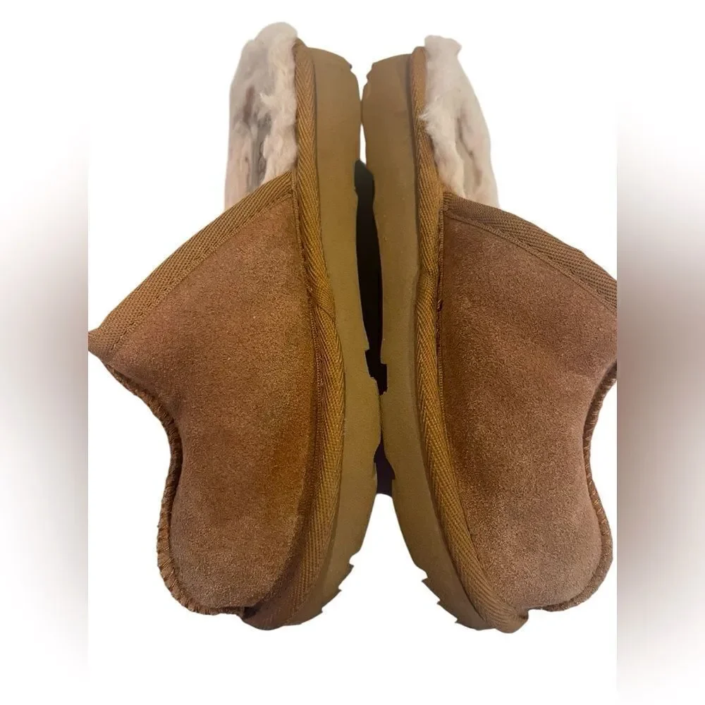 UGG Kids Keegan Slippers. Gently used.